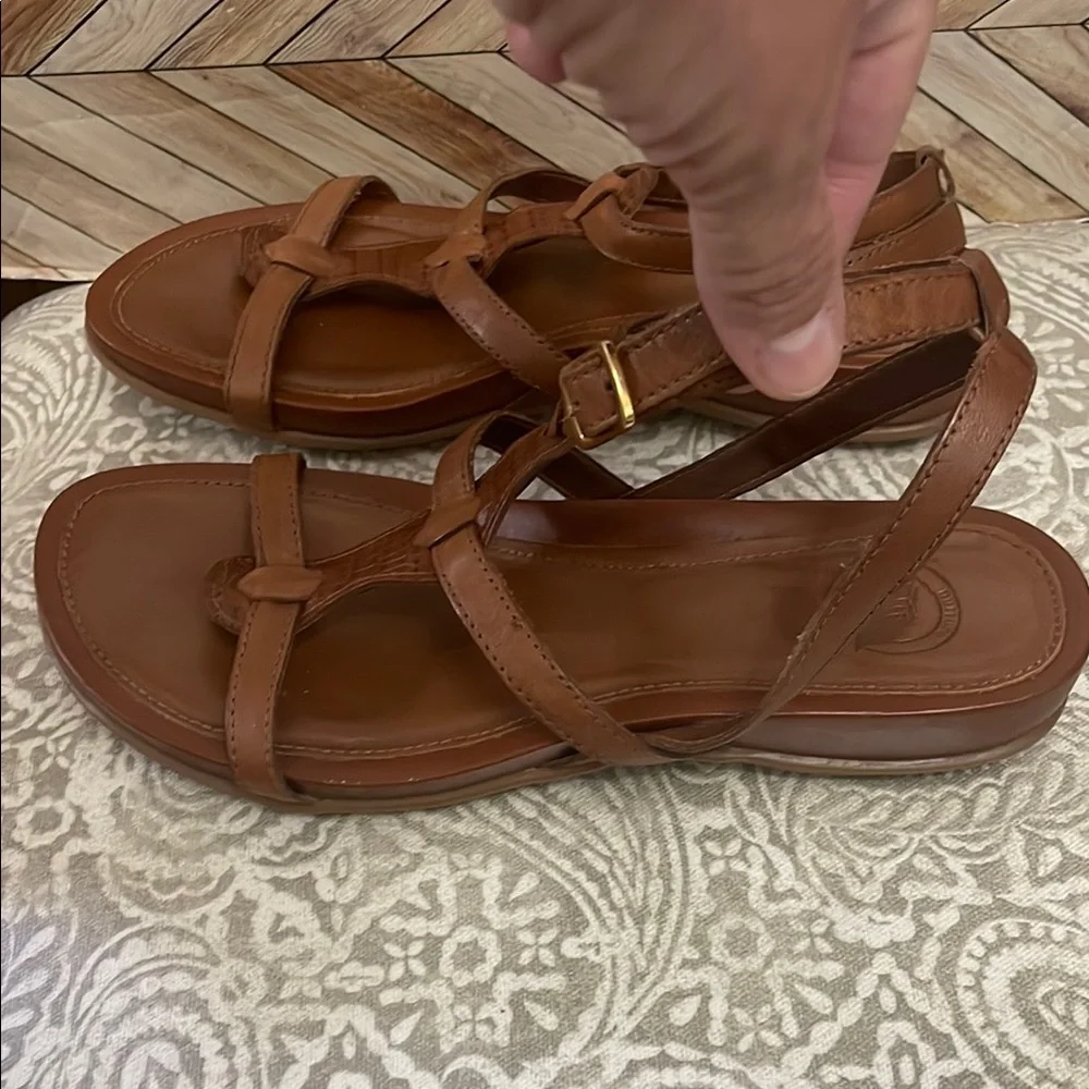 NURTURE Pierre 211 Women's Brown Leather strappy Sandals size‎ 7